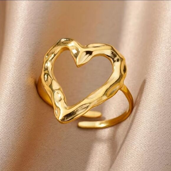 Chic Cuff Ring Stainless Steel 18k Gold Plated Trendy Hollow Heart Design - Picture 4 of 7